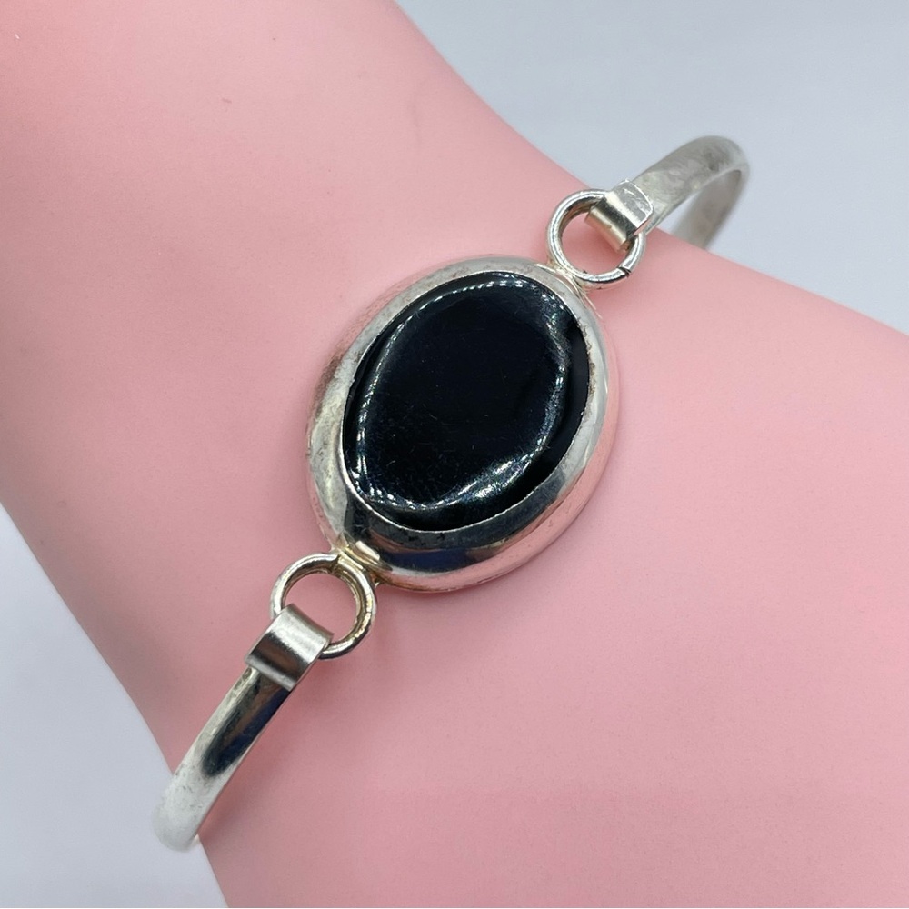 Vietta Mexico Black Onyx Silver Cuff Bracelet Vintage Signed Bold Southwestern